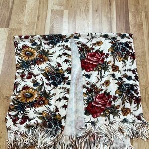 Anthropologie sweater poncho wrap flowers floral one size fits all. Shawl shrug